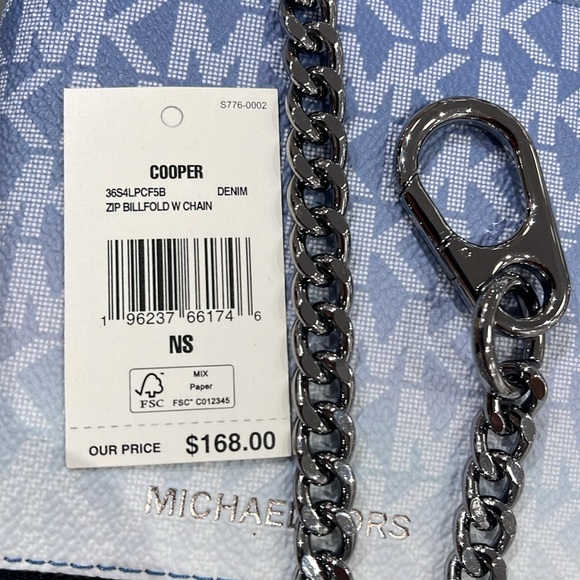 Michael Kors COOPER
3654LPCF5B
ZIP BILLFOLD WITH CHAIN
DENIM - Picture 10 of 16